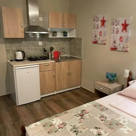 Rafailia Apartment *