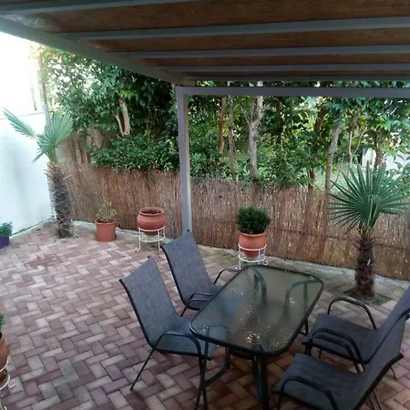 Apartment Rafailia *